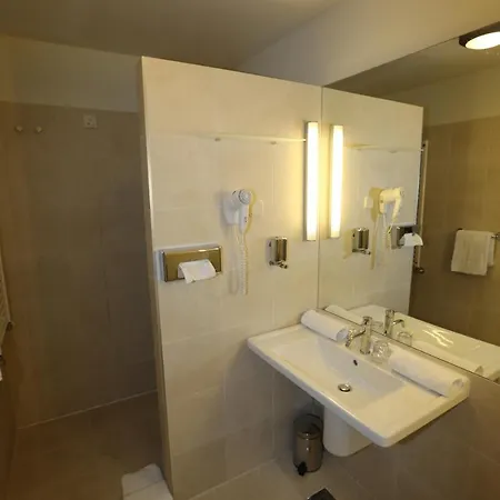 호텔 Sobe 라브나 고라